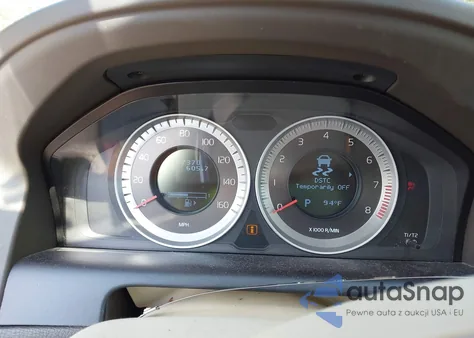 2013 Volvo Xc60 T6 z USA, uszkodzony, nr VIN YV4902DZ5D2465120